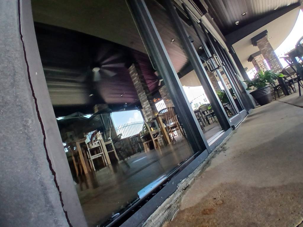 Results of shinny glass in NWA window cleaning
