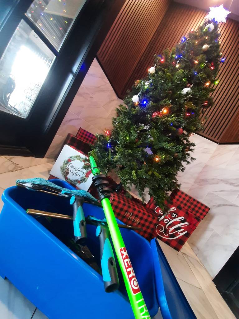 Window cleaning setup gear by Holiday tree in NWA 
